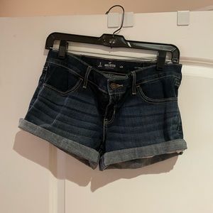 Hollister jean shorts size 3